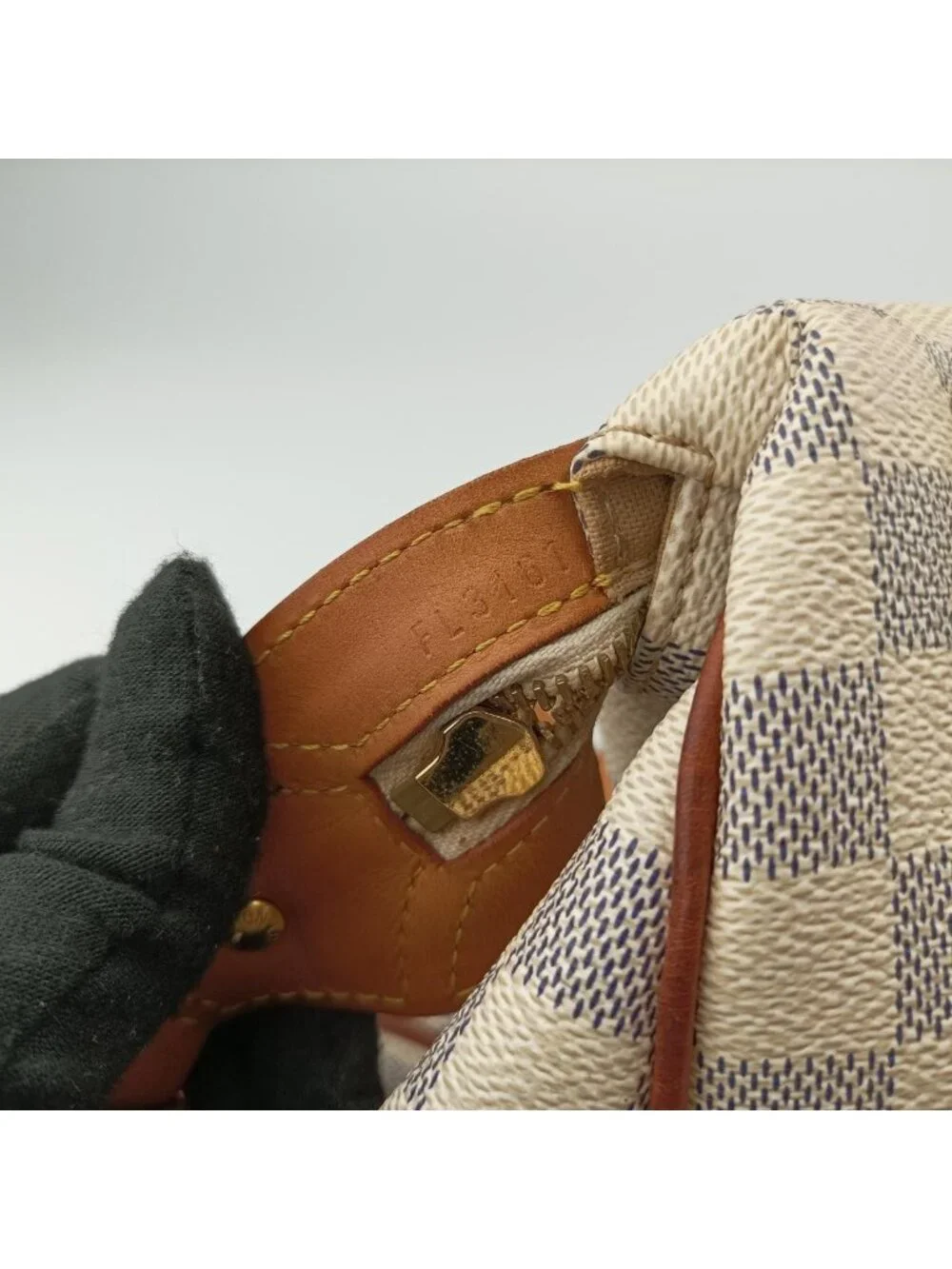 Louis Vuitton the PM Azur Damiercanvas Messenger Bag - Picture 11 of 15